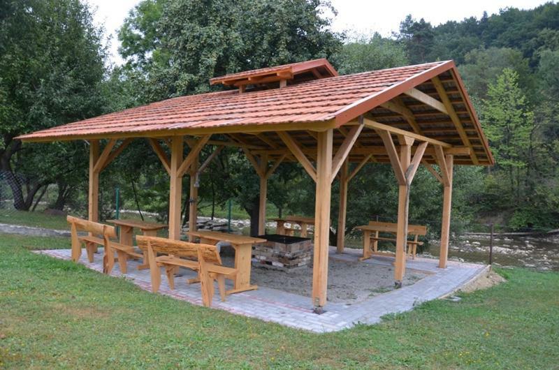 Вилла Pod Orzechem Санок Экстерьер фото